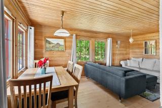 Cottage w Wilderness Feeling 20 min from airport - Maura - 5