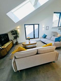 Spacious 3 bedroom with large terrace and parking-SHUT1 - Schuttrange - 0
