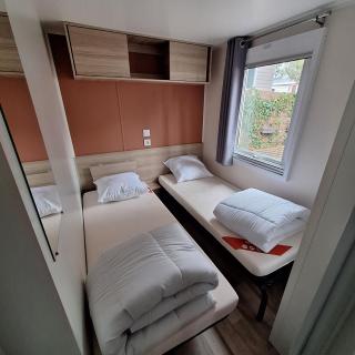 mobil-home family 6 personnes, 3 chambres Camping 4 étoiles bois dormant - 1