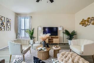 3302 Charming 5-BR Home - San Antonio - 9