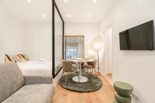Cozy Studio in Lively Neighborhood 3P - 3