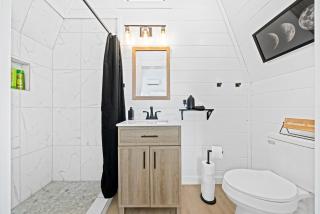 Hera Treehouse King Bed Hot tub Fredericksburg EV - Fredericksburg - 4
