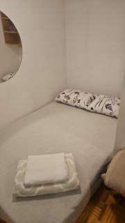 Apartman Ellye - Lukavica - 1