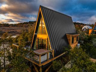 Ceto Treehouse Hottub Fredericksburg Romantic EV - Fredericksburg - 0