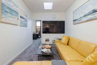 The Urban Escape -in The Heart Of Wentworth Point - Sydney - 7