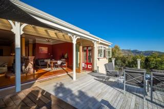 Glenduan Beach Villa, 3 bed, Nelson - 2