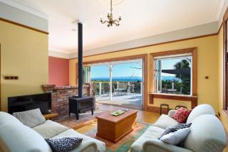 Glenduan Beach Villa, 3 bed, Nelson - 1