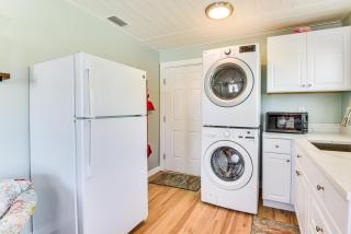 Bradenton Beach Home with Outdoor Bar and Heated Pool! - Bradenton Beach - 4