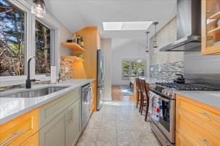 Luxurious 3BR Retreat in Serene Cape May Point - Cape May - 7