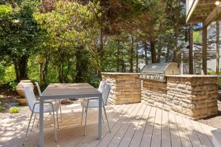 Luxurious 3BR Retreat in Serene Cape May Point - Cape May - 4