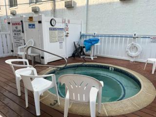 Modern Condo Just Steps from the OC Boardwalk - Ocean City - 7