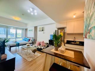 Abreeza Studio Suite T2-815 - Perfect Staycation with Full Kitchen, AC, Wi-Fi, Resort-style Pool - Davao - 7