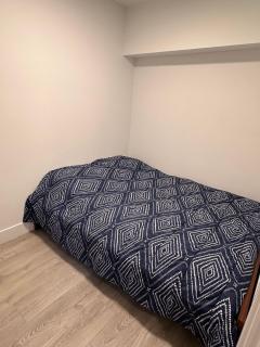 NEWLY BUILT Cozy Central 2-BR Hidden Gem - Vancouver - 5