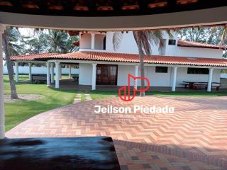 Casa na Beira da Praia - 1