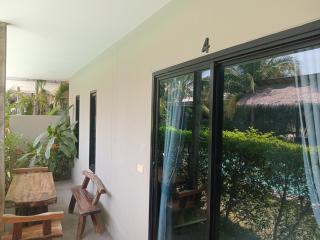 Tropical House​ - 1