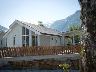 6 person Cottage in Kinsarvik with Sea View - Kinsarvik - 1