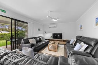 Charming 3-Bed Home Near Sunshine Coast - Caloundra West - 0