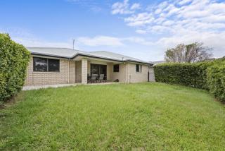 Charming 3-Bed Home Near Sunshine Coast - Caloundra West - 5