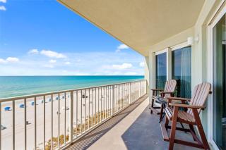 Gulf-Front Corner Unit! Stunning Coastline Views! - 8