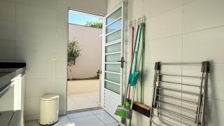 Casa 300m Praia, Ar condicionado, Área Gourmet, Piscina climatizada - Peruíbe - 2