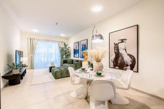 Fabulous 1BR in Dubai Marina near Beach With Sea Views - 3