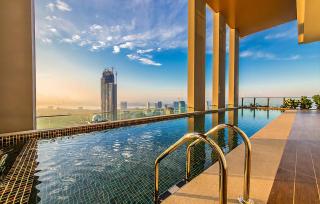 Stunning 4BR Sky Retreat 42nd Floor View Sleep 8 - Johor Bahru - 2