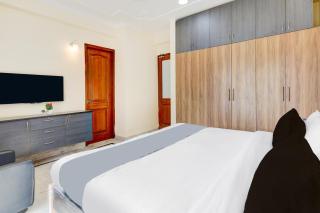 Tulip STAY - 3BHK Golf Course Road, Near Hong Kong Market & Metro Mall - Gurgaon - 1