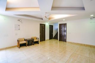 FabHotel Premium Nest Near Golf Course Road - 1