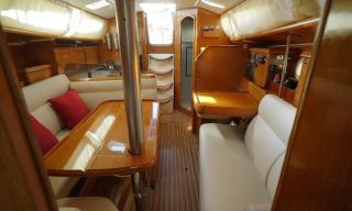 Sailing on Luxury Yacht - Mumbai - 5