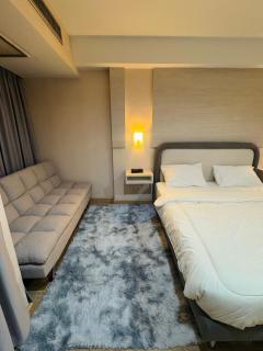 Inspire place rama9 Modern Condo near Rajamangala Stadium Pool and Gym - 7