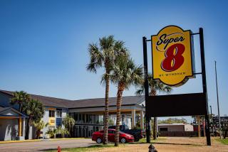 Super 8 by Wyndham Biloxi - Biloxi - 6