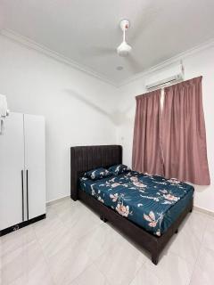 Homestay Taman Sari Unit D, Kota Bharu - 8
