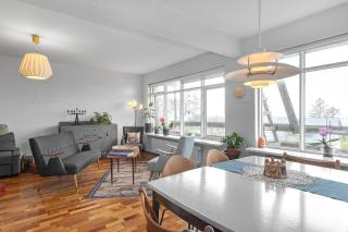 Sunny Reykjavik Apartment - 9