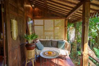 Tropical Traditional Indonesian Wooden Cottage in Ubud - Ubud - 9