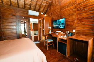 Ngesil Private Joglo & Pool - 1