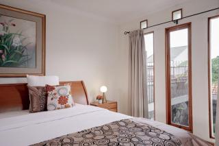 Pasteur Beautiful Luxury Home - Bandung - 4