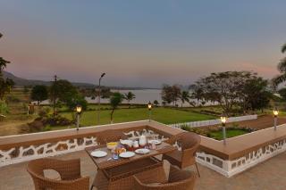 SaffronStays The White Castle - 3