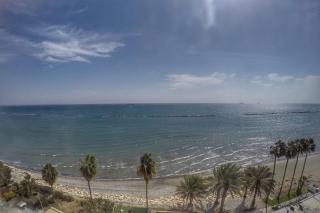 Stunning Top-Floor Beachfront Apartment - 2