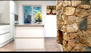 Tilehurst Villa Studio - 3