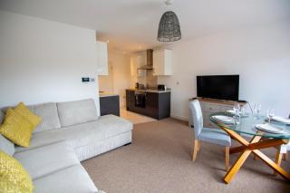 Hilltop Apartments - Salisbury - 0