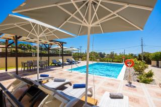 Rose Villa - 4