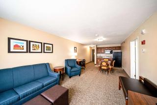 Comfort Inn & Suites Independence - 2