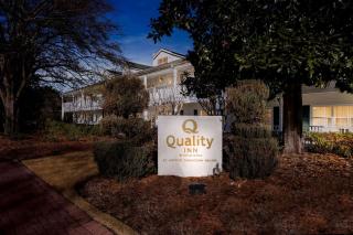 Quality Inn Fayetteville Near Historic Downtown Square - Fayetteville - 3