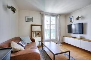 Stunning 1BR Flat with balcony near metro station - Paris - 8
