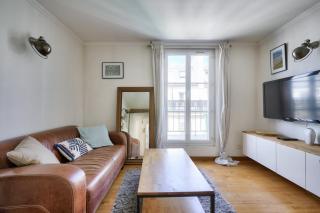 Stunning 1BR Flat with balcony near metro station - Paris - 7