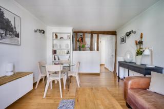 Stunning 1BR Flat with balcony near metro station - Paris - 2