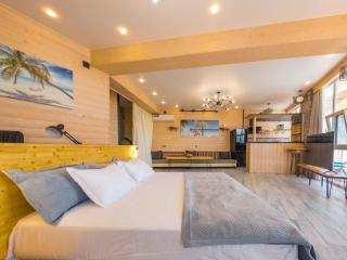GOLDEN SUNSET BATUMI, VILLA WITH PANORAMIC VIEW AND INFINITI POOLs - 4