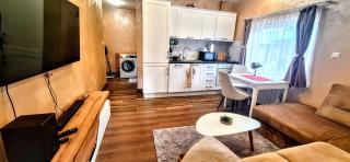 Vila Nikol Apt #3 - 6