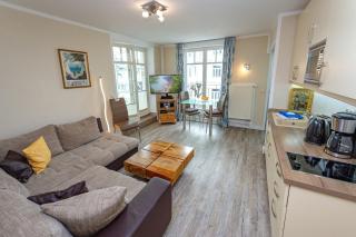Villa Saxonia - WG 13 mit Wintergarten, strandnah - Binz - 8