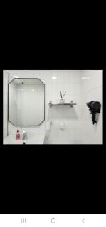 Modern house across from Sinsa Garosu-gil, internet TV, parking available - Seul - 8